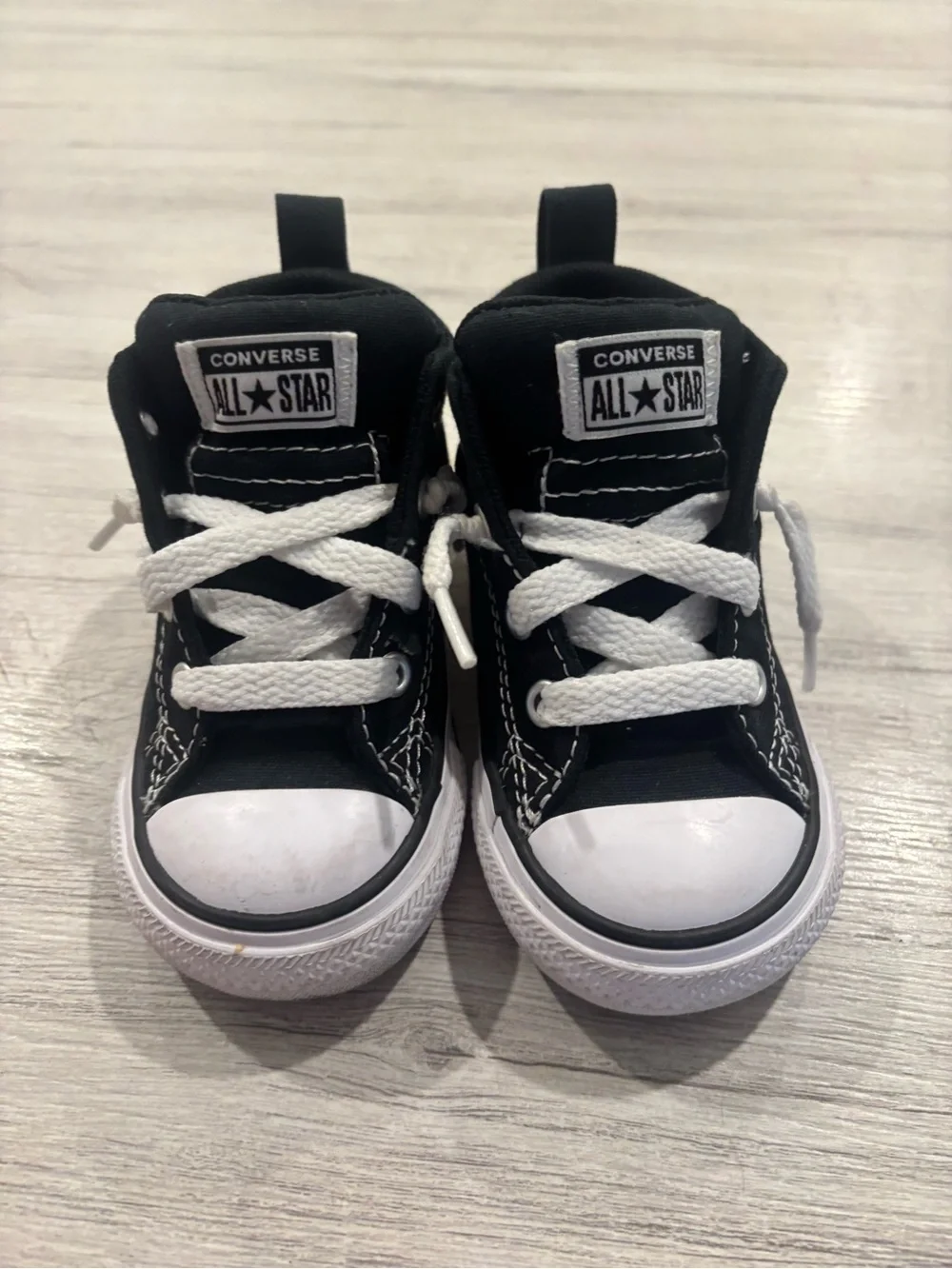 Converse sneakers stripe